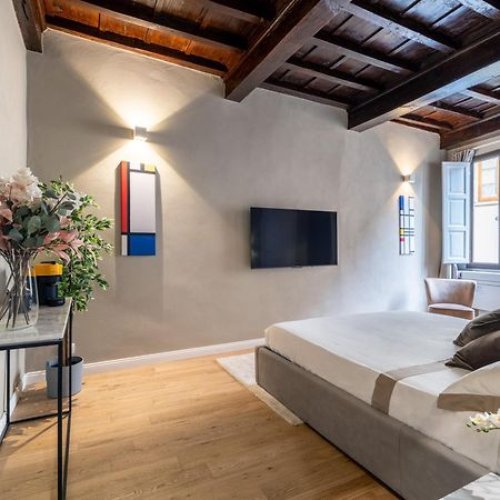 Santa Croce Luxury Suite - Dolcevita Holiday Florence Extérieur photo