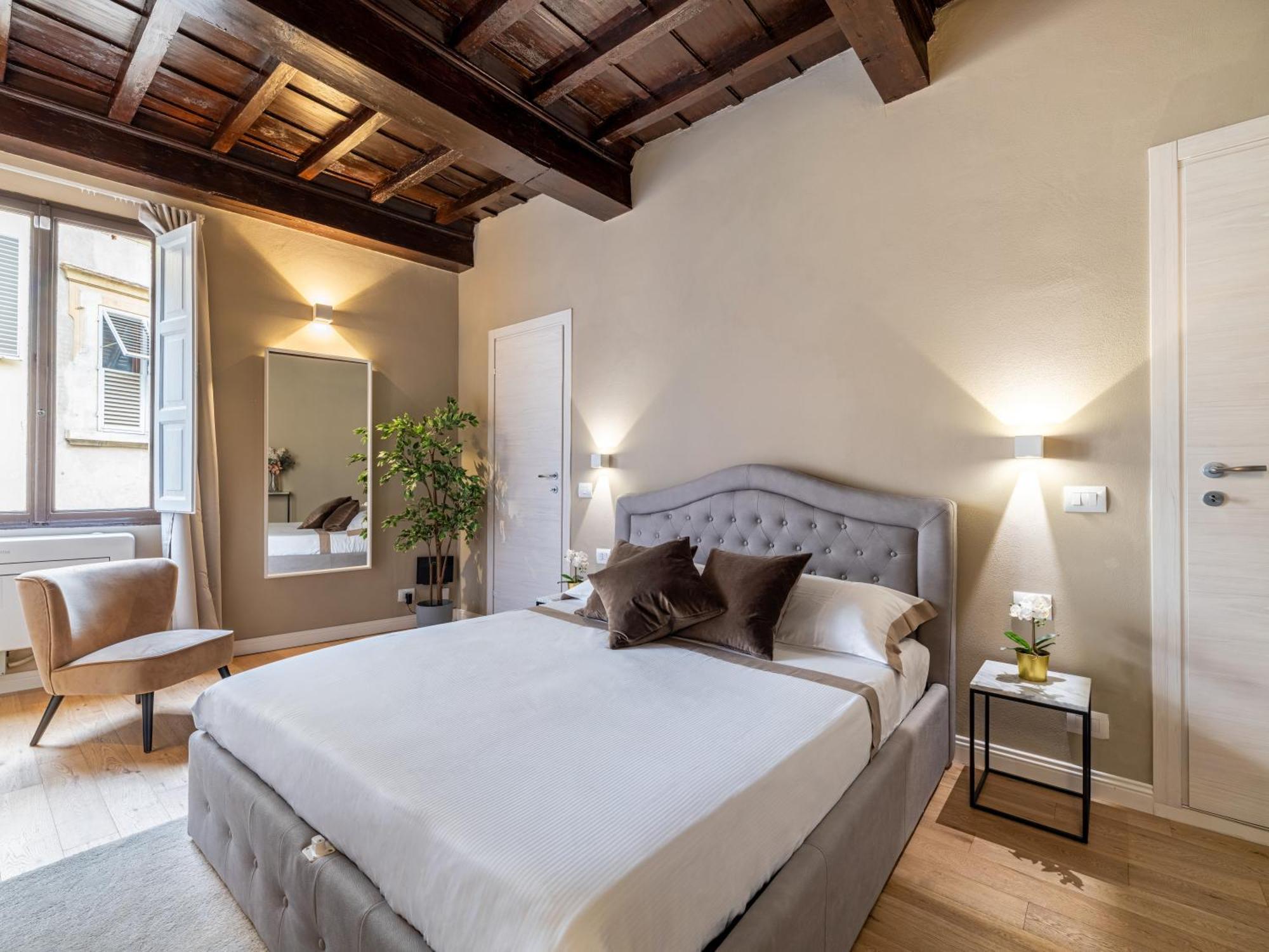 Santa Croce Luxury Suite - Dolcevita Holiday Florence Extérieur photo